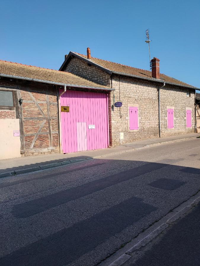 Bed and Breakfast La Ferme Du Grand Faubourg Pont-de-Vaux Exterior foto